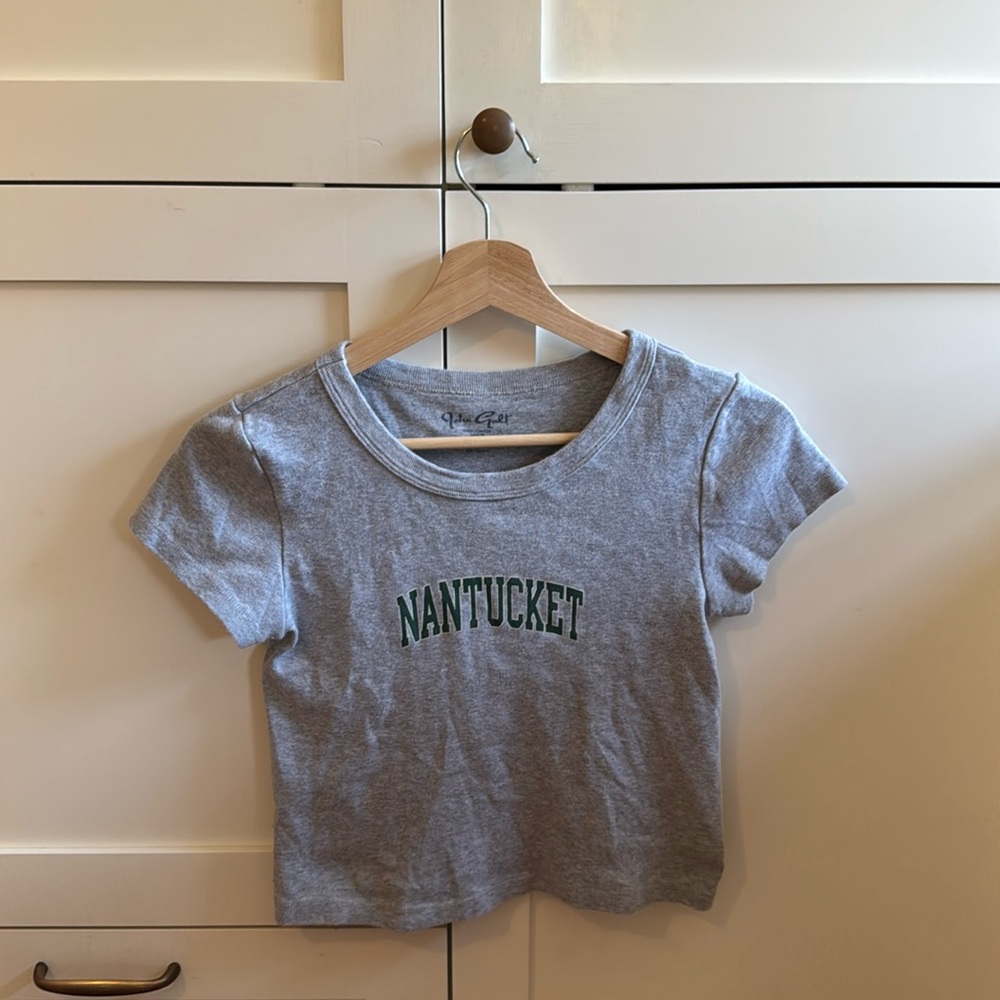 Brandy Melville nantucket top